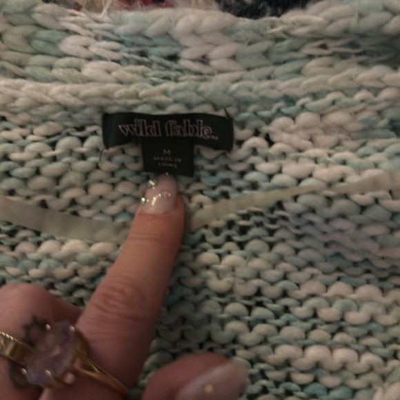 Wild fable // chunky knit button down crop with diamond detail buttons - Picture 2 of 4